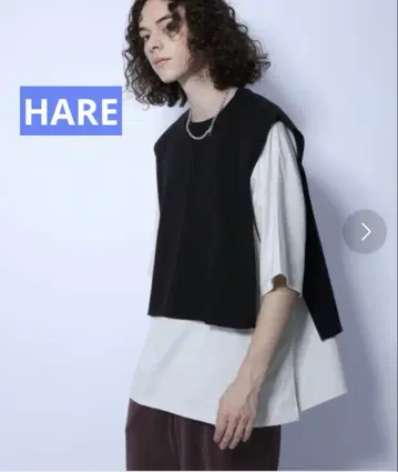 HARE 빅 실루엣 레이어드 디자인 티셔츠 블랙/화이트 유니섹스