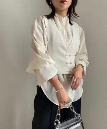 UNDRESSED LADY KUNG FU SHIRT 아메리빈티지