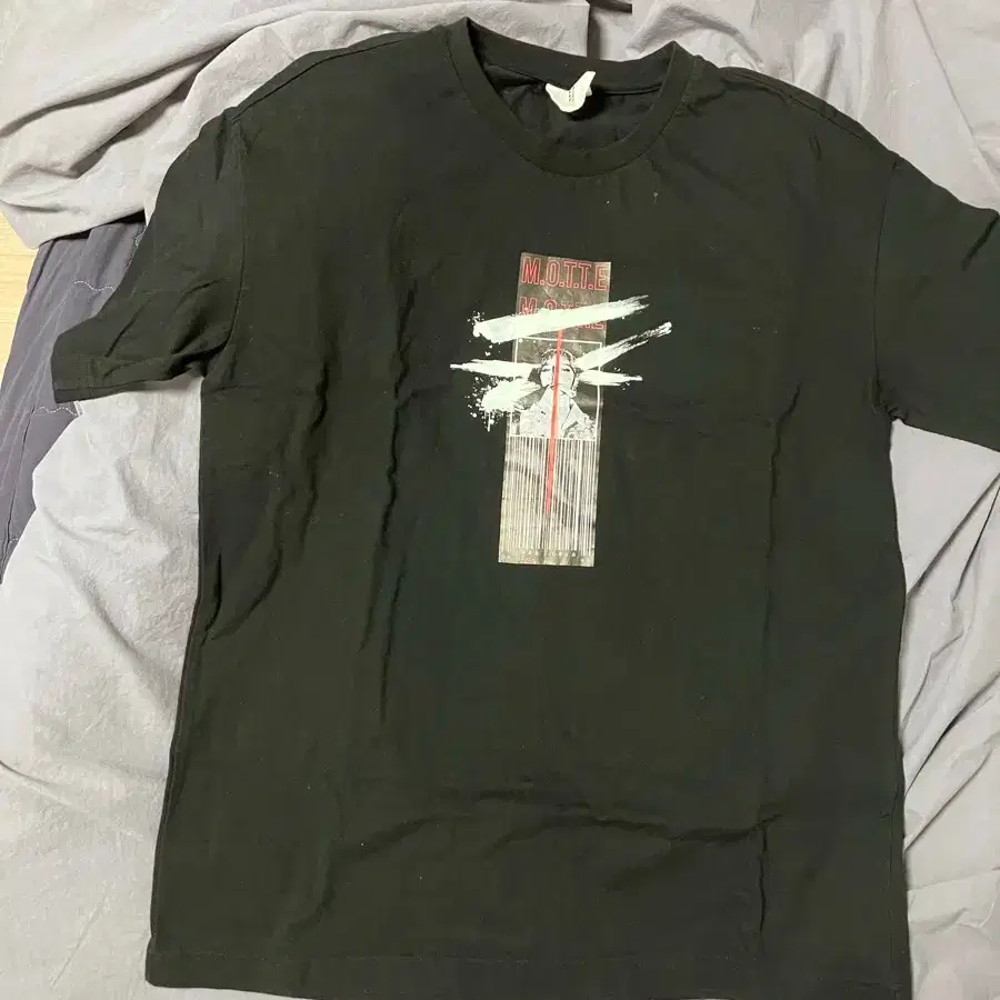 G-DRAGON 2017 Motte worldtour T-shirt | Bunjang Global