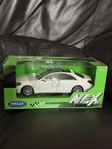WELLY 1/24 벤츠 S 클래스 화이트