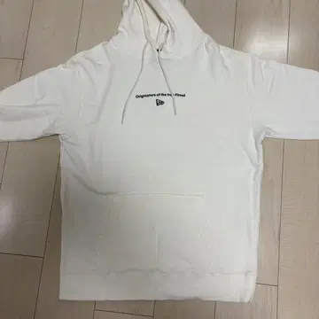 뉴에라 후드티