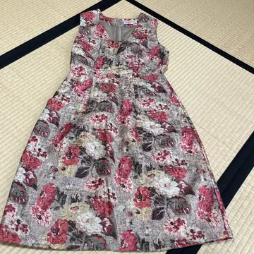 Cath Kidston 꽃무늬 슬리브리스 원피스 8