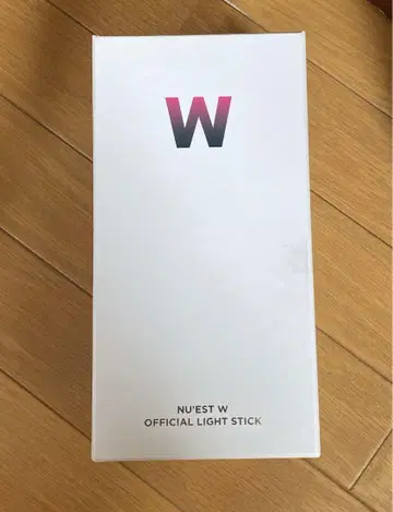 NU'EST W 공식 응원봉