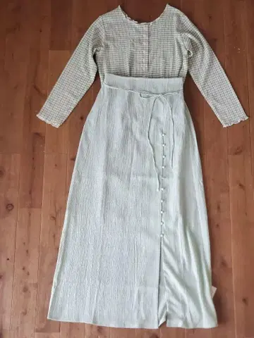 그린 계열 체크 무늬 셋업 flower bab