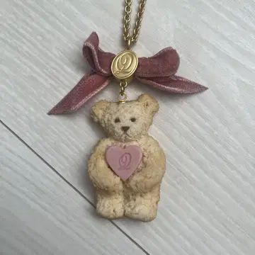 큐 포트 곰 목걸이
