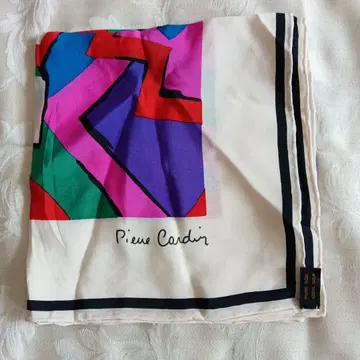 Pierre Cardin 멀티 컬러 기하학 패턴 실크 스카프