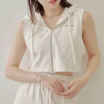 Chico 후드 부착 슬리브리스 ZIP 후드티