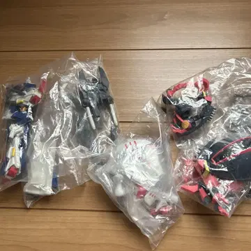 건담 미니 피규어 3종 세트