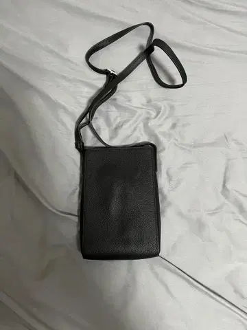 블랙 스마트폰 숄더백
