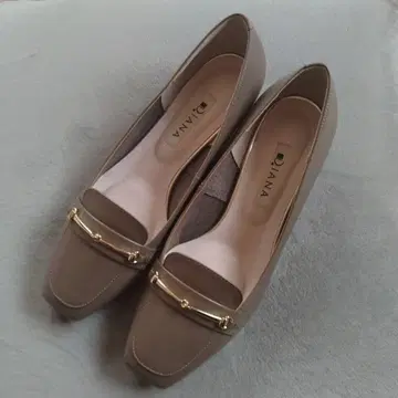 DIANA 베이지 스퀘어토 펌프스 23.5cm 미사용 일본제
