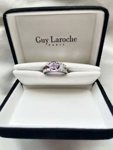 Guy Laroche 자수정 실버 반지 13호 케이스 포함
