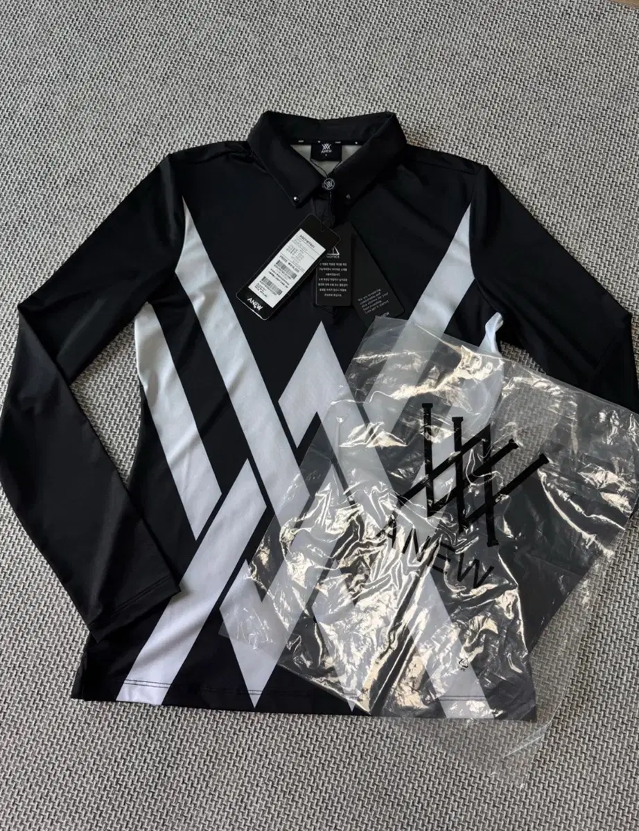 Authentic ANEW GOLF Black & White Golf Wear S New