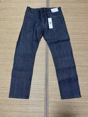 셀비치 슬림 핏 스트레이트 청바지