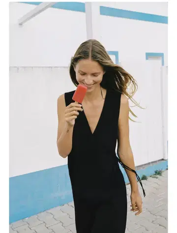 ZARA 크로스오버 디자인 상의 S 택 포함 새상품