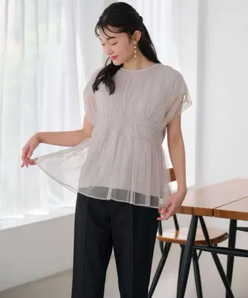 세탁 가능] 튤 페플럼 블라우스