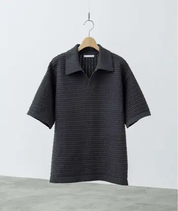TUCK SKIPPER KNIT POLO 차콜