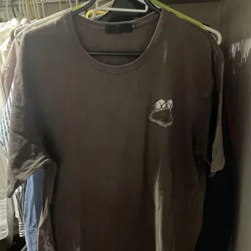 브라운 티셔츠 사이즈 3