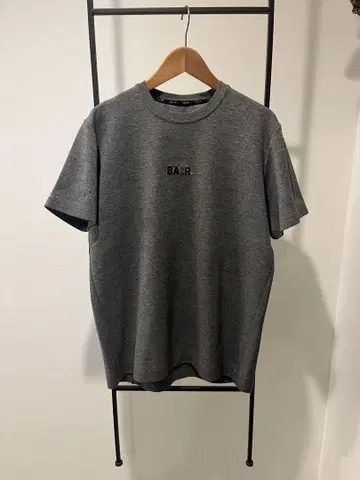 BALR. 그레이 티셔츠 사이즈 M Q 시리즈