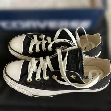 CONVERSE 블랙 로우 컷 스니커즈