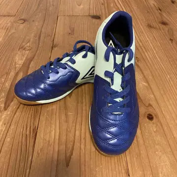 Umbro 실내 축구화 블루 화이트