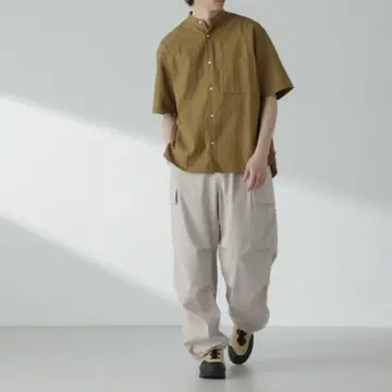 머스타드 컬러 반팔 셔츠 L 사이즈