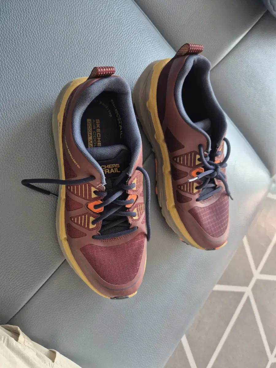 Skechers Trail Running Shoes 250