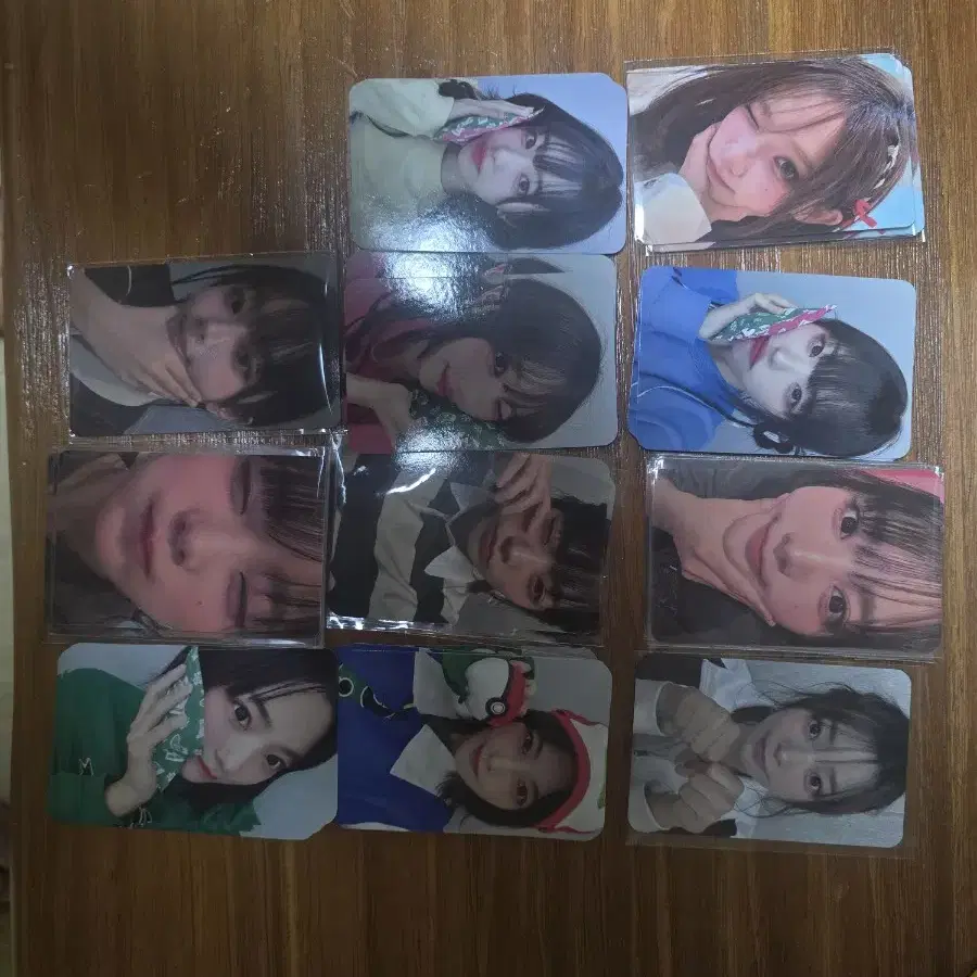 QWER unreleased photocard on Bunjang Global Site.