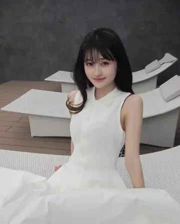 bibiy. MIRIAM DRESS 화이트