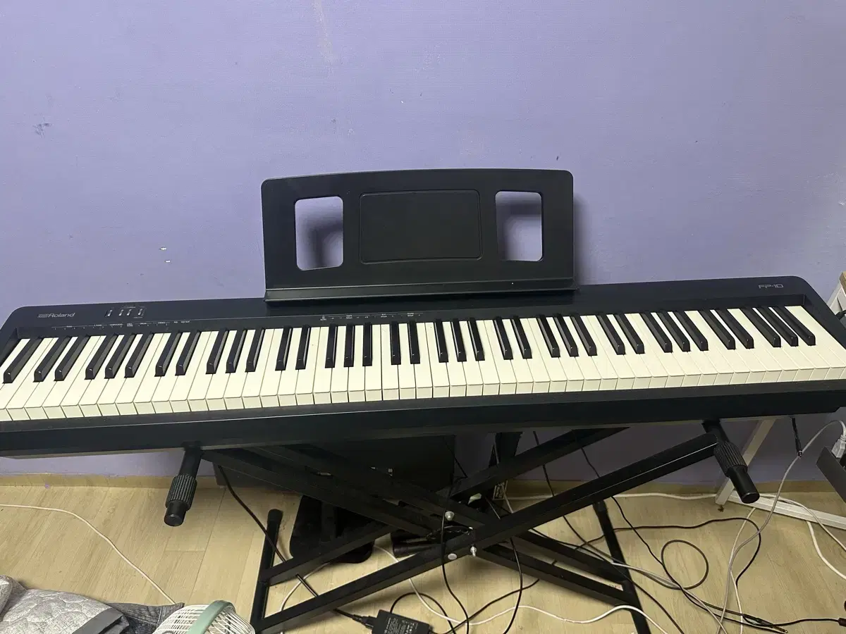 Roland FP-10 Digital Piano