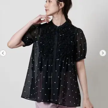 새상품 UNITED ARROWS 2톤 도트 자카드 블라우스 블랙