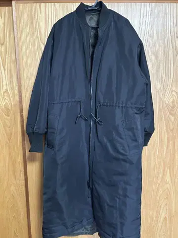 블랙 모즈 코트 이아파피요네 SUMi STYLE