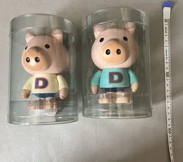 드럭 스토어즈 피규어 2개