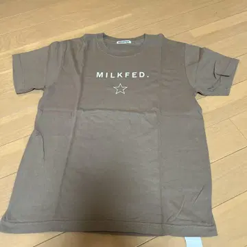 MILKFED. 브라운 반팔 티셔츠 ONE SIZE