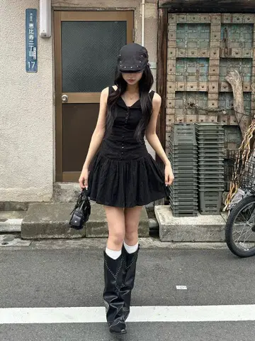 TRIFLE 리프 스티치 슬리브리스 미니 원피스