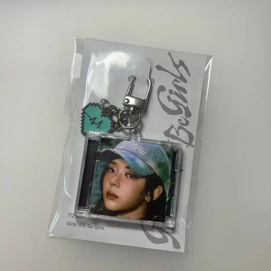 ITZY | 있지 ITZY gwbg Girls Will Be Girls pop up cd keyring lia on