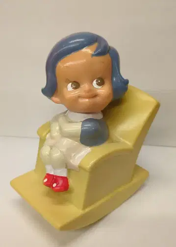 칸긴 소프트 비닐 저금통 12cm 노바짱 락킹 체어 120mm