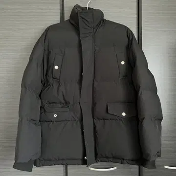 블랙 다운 자켓