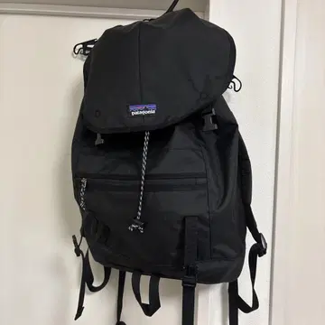 Patagonia 블랙 백팩