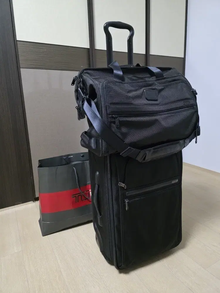 Tumi Alpha 2 Boston Bag Framed Soft Duffel Bag