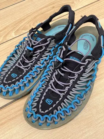 킨 유니크 KEEN UNEEK 26cm