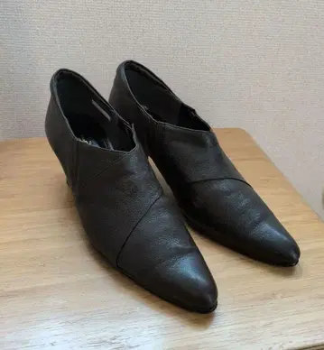 토끼와 신발 23cm EEE 다크 브라운 펌프스