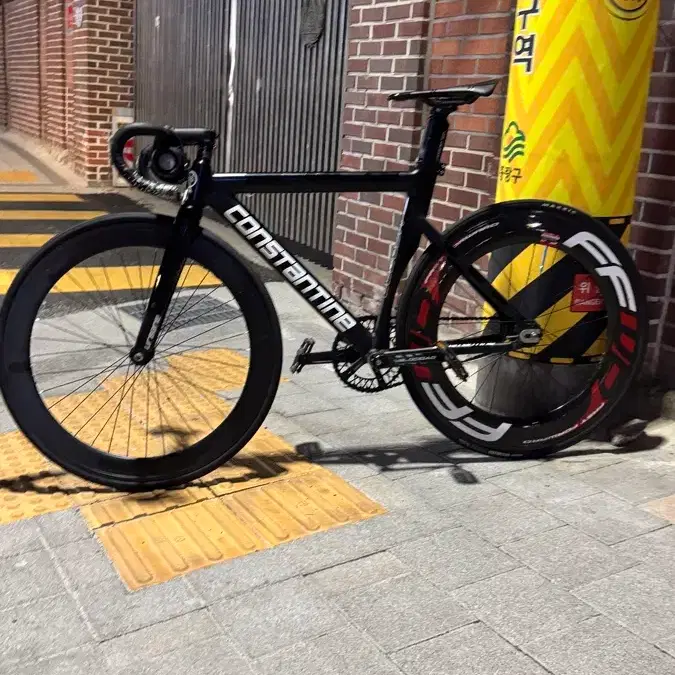 CONSTANTINE 콘스탄틴 Constantine Matte Black Carbon 88 Rim Decal