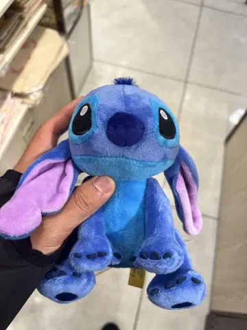 스티치 봉제 인형