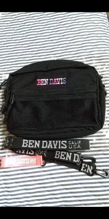 BEN DAVIS 숄더백