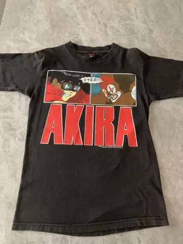 초레어 AKIRA 티셔츠 M 사이즈 빈티지 셔츠 정품