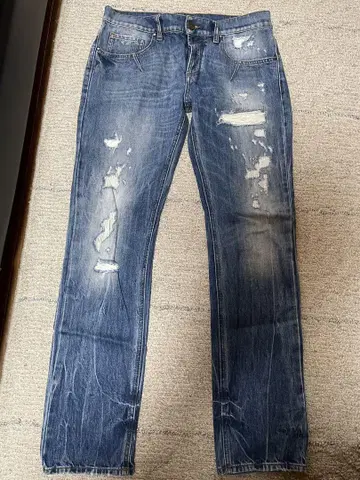 레조무 데미지 가공 슬림 핏 블루 데님