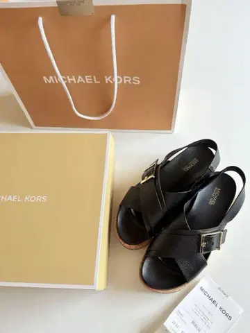 MICAEL KORS 샌들 2024 사이즈 5.5