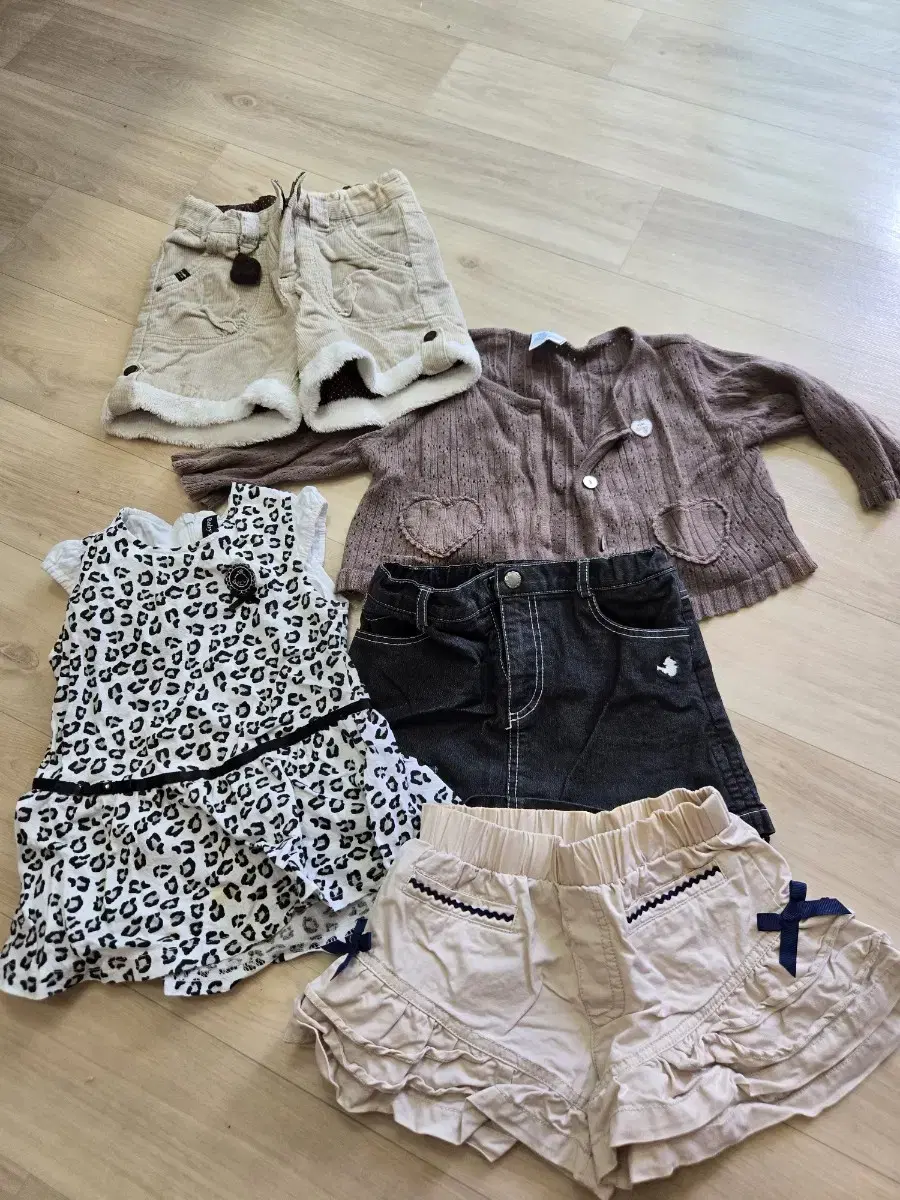 Baby clothes