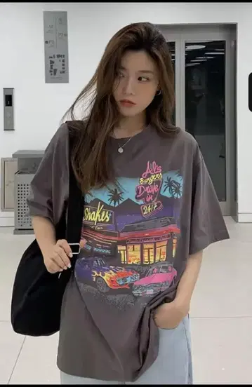 그레이 오버 사이즈 티셔츠 컬러풀 프린트