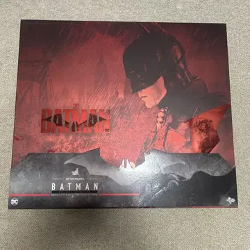 HOTTOYS THE BATMAN 배트맨